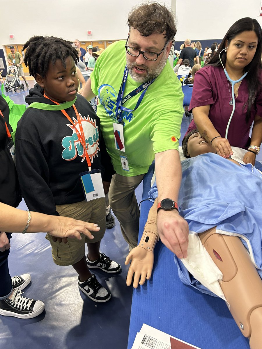 ajjklingsmith's tweet photo. We ❤️ STEAM Expo 2024! @ccpssteam @HLELeaderInMe https://t.co/ez0atXFR85