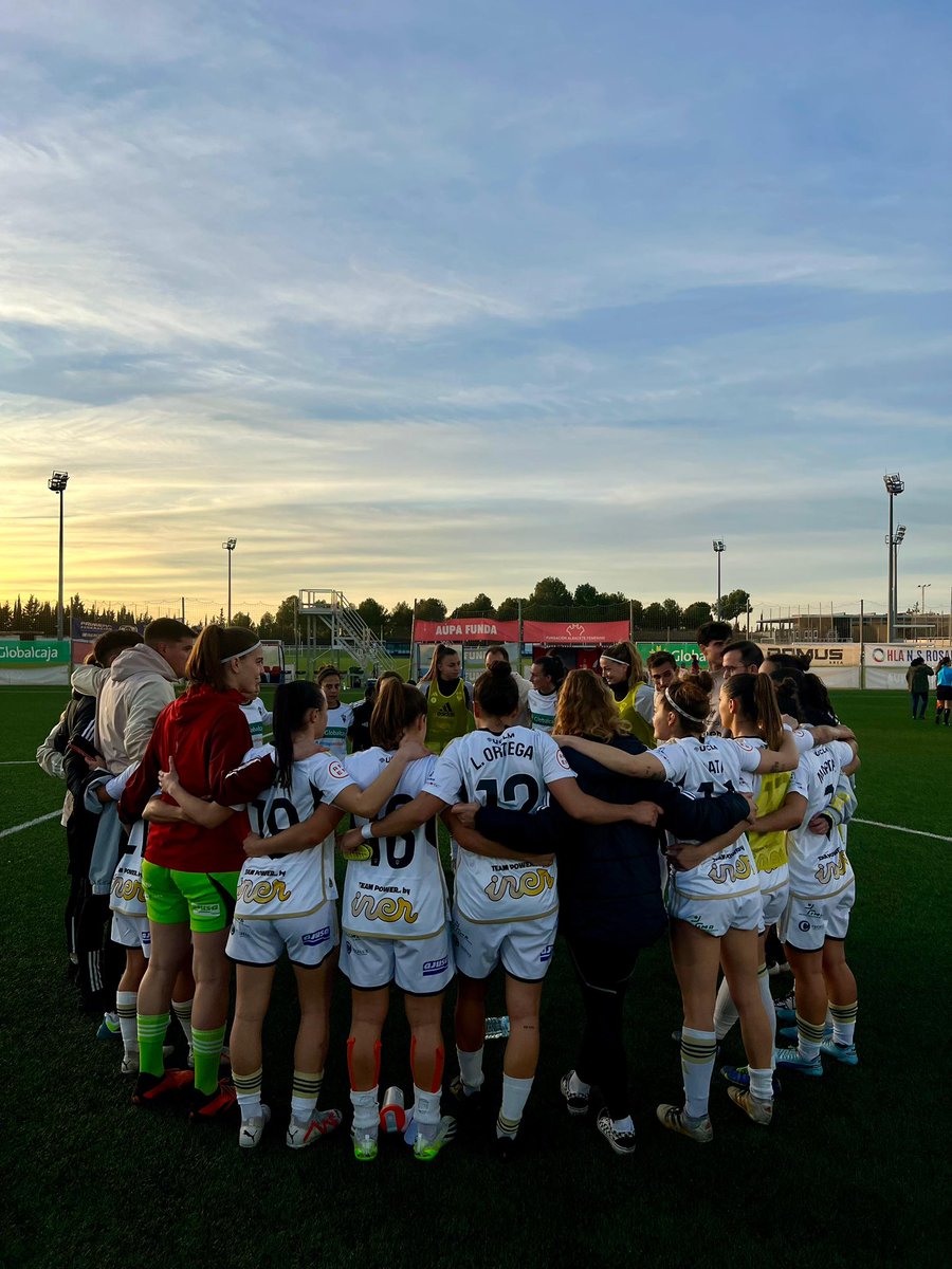 𝙀𝙦𝙪𝙞𝙥𝙤 hoy y siempre 

¡Seguimos sumando! 🤍