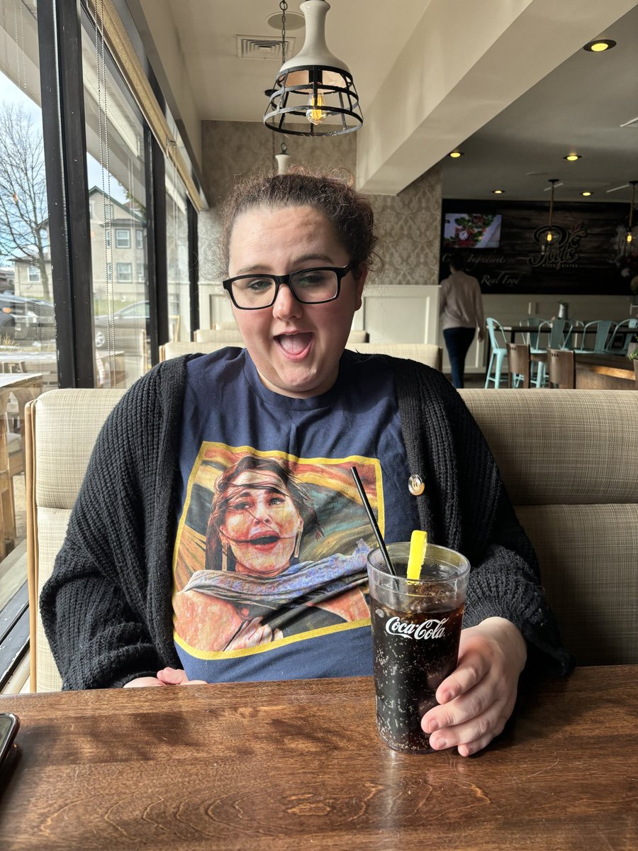 elizas663's tweet photo. ✨the rumors and the nastiness ✨

ft. my Diet Coke 🥤

@MeredithMarks0 @LisaBarlow7 https://t.co/GBvA3tIJ4m