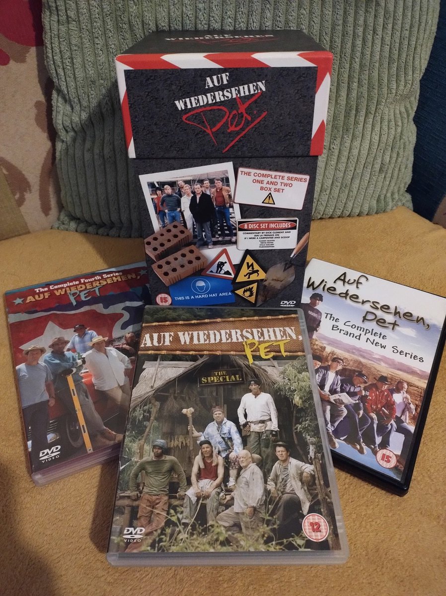 eBay delivery ☺️👌🏻 #AufWiedersehenPet @aufwiedpet