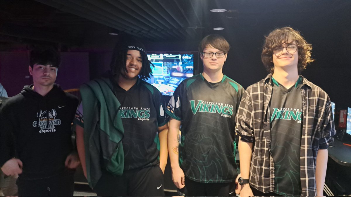 CSUVikes_GG's tweet photo. We've got the squad competing today at @GameArenaCBUS for #SmashLand! Crews start at noon.
Watch us on steam at https://t.co/uiWrm7cc8s!
#GoVikes https://t.co/P4ozhBQvPf