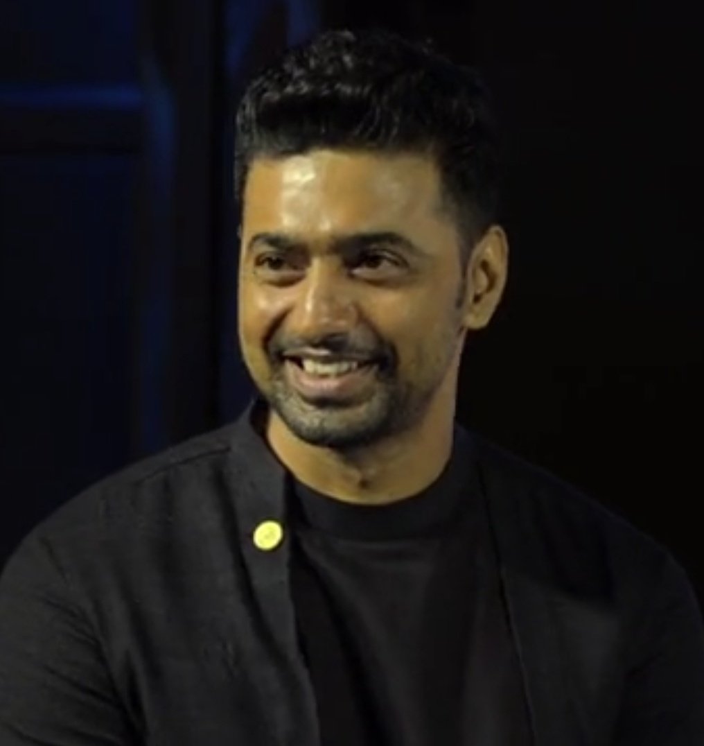 AnamikaAdh1kari's tweet image. ছোট বেলায় নিজের অজান্তে অতি সন্তর্পনে হৃদয়ে লালন করা নাম,দেব।
@idevadhikari 
#18YearsofDEV