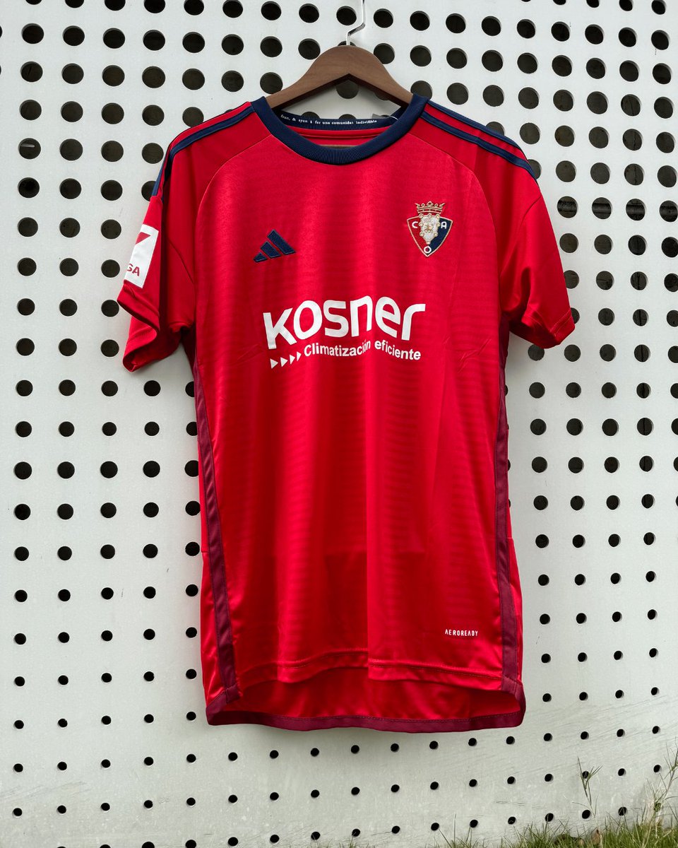 BSJ_Official's tweet photo. Show your true colors with Osasuna's jersey. Wear it, support it, live the passion! #osasuna #elsadar #laliga https://t.co/jNatPQxUdg