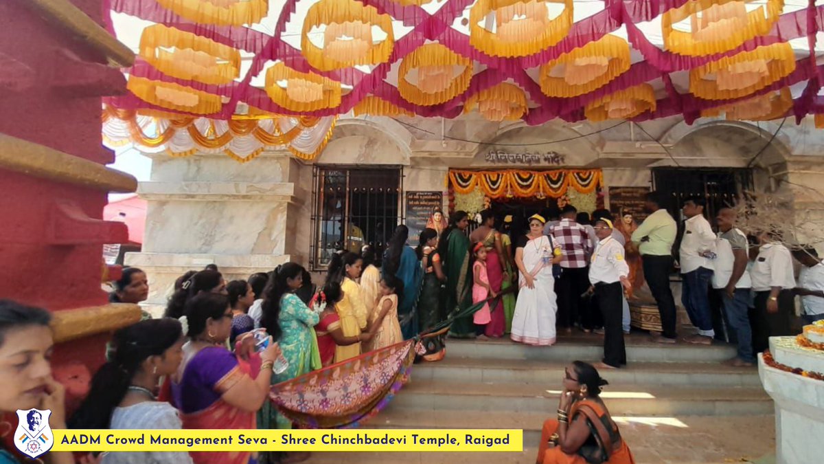 aniruddhasadm's tweet photo. Total 33 #DMVs of Aniruddha's Academy of Disaster Management offered #CrowdManagement seva (Devotional Service) to help devotees seek peaceful darshan at Shree Chinchbadevi Temple on Thursday, 25.01.2024 #Raigad on the occasion of of Shree Chinchba Devi Jatra. https://t.co/qX3Q0SmvKy