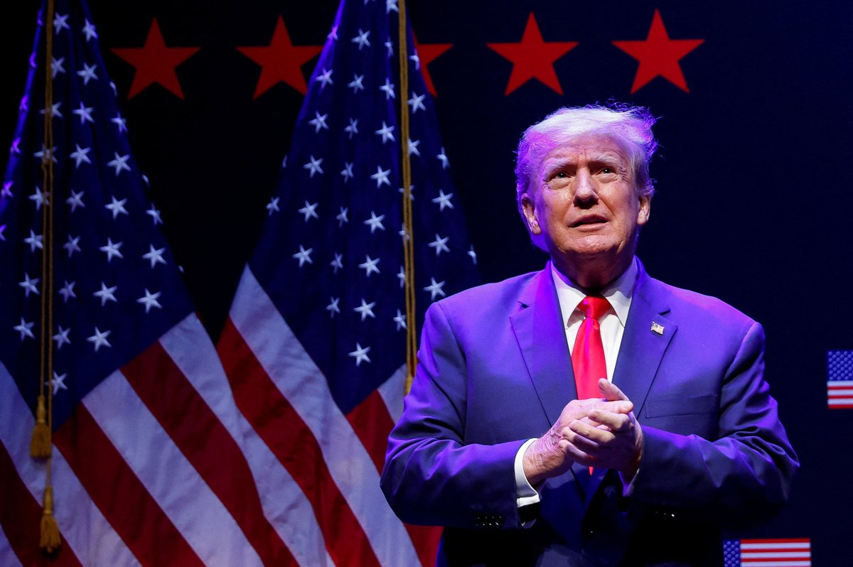 faithapologia's tweet photo. #MaybeTrump
Facts: All the people that hate, and loathe Trump are on the Epstein flight logs, the Hollywood elitist pedophiles, the talk show host pedophiles like Kimmel, the corrupt politicians involved in child sex trafficking and corruption. Oh, and DeSantis supporters too. https://t.co/iUwTQ5GVmA