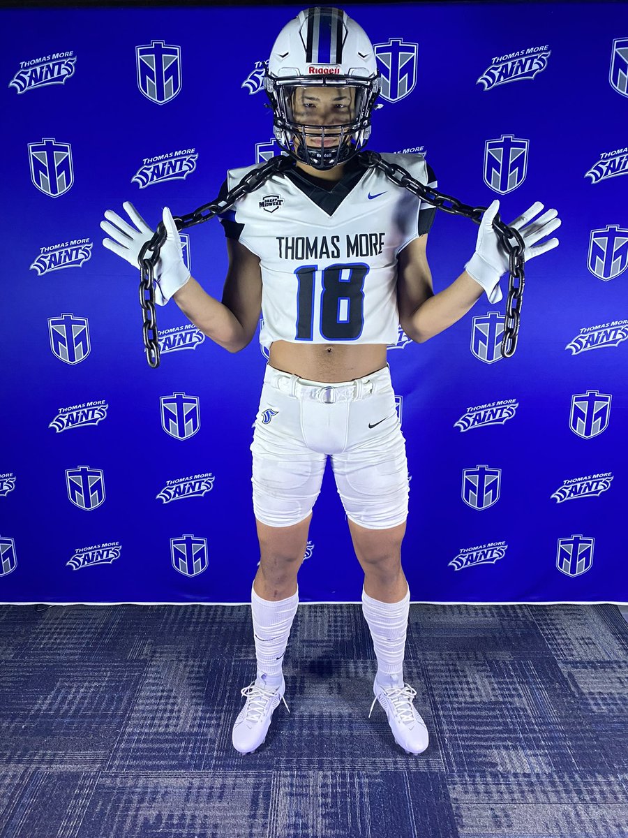 Had an amazing visit today at Thomas More!! Thank you to all the coaches for the opportunity and experience 🔵⚪️ @CoachFookes <a href="/DerekBurnett13/">Derek Burnett</a>