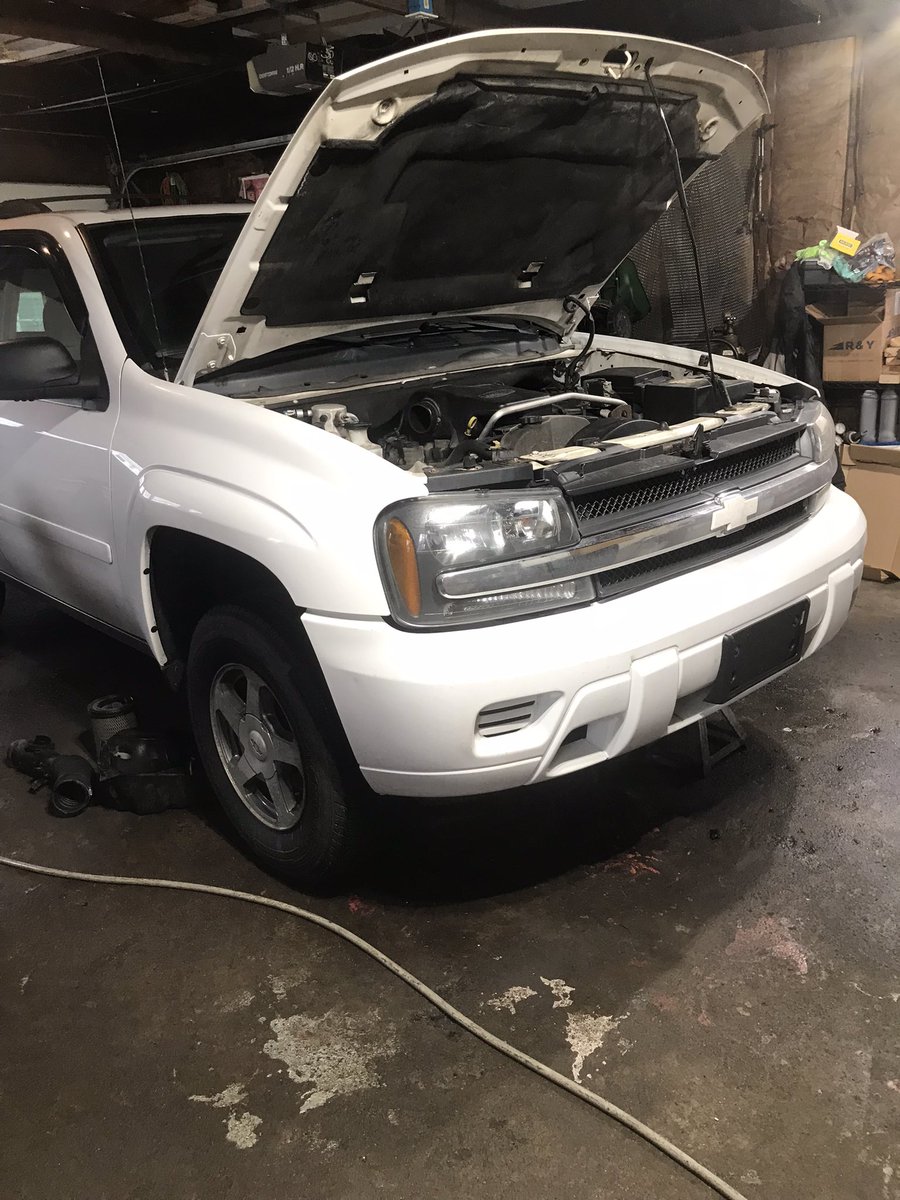 mechmonster2000's tweet image. Good afternoon my amazing friends! Todays patient is complaining of a creaking noise in the morning, a little leaking  as well as cold start issues! 👨‍⚕️ Sounds like me? 🤷🏻‍♂️🤪 lol. Actually, it’s more involved but I’m all over it! Everyone be safe &amp;amp; have a great day! ☀️ #FixStuff