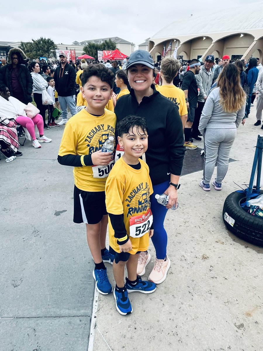 denesesita7's tweet photo. Our first @itsCCEF Hearts and Minds 5K, together!! My boys will always motivate me.🏃🏻♀️🏃🏻♂️🏃🏻♂️❤️Thankful for Zachary Kolda Elementary School’s amazing Coaches that motivate my boys with the biggest, strongest hearts. #CCISDFamily @koldacadets🌟@CCISD https://t.co/1X3TggRl92