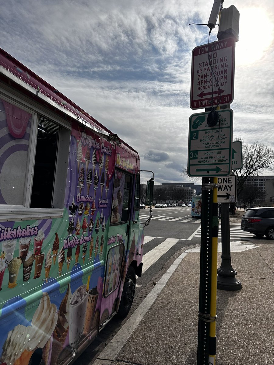 tkincaid's tweet photo. @311DCgov can we PLEASE PLEASE PLEASE start ticketing food trucks that park illegally habitually and block fire hydrants and crosswalks??? https://t.co/ZyPyA2l0Kj