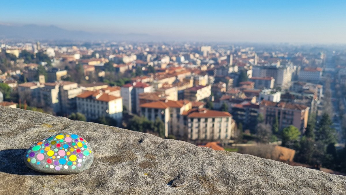 LJRussell_Lab's tweet image. Privileged to bring this beautiful stone to Bergamo, Italy, in memory of Ruby @KindlyLoudly . Attending #iBFM meeting to share best practices and improve outcomes for children with leukaemia. Look out for this stone as it travels the world with leukaemia researchers.