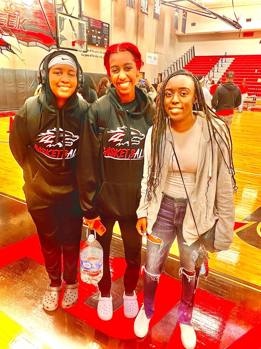 HUGE SHOUTOUT TO ONE OF CFISD’s BEST COACHES!!! I came home just in time to see <a href="/CySpringsGBB/">Lady Panther Basketball</a> coach T, get her 200th “W” against <a href="/LanghamWbb/">LanghamWBB</a> and see my former teammates. As always, coach T did it again in style and grace. She is definitely the 
G🏀AT!!!