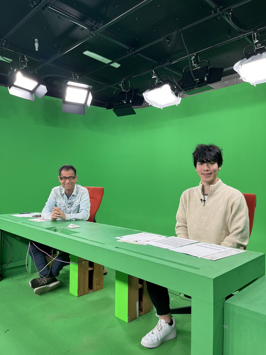 DaichAsce's tweet photo. この後2:45から始まるよ！

朝方までだけど、しっかり解説できるように頑張ります笑
#jsports
@k2skis 
#マテリアルスポーツ
#日本スキー場開発
#spyder
#目が死んでる https://t.co/aCkM3EpLnj