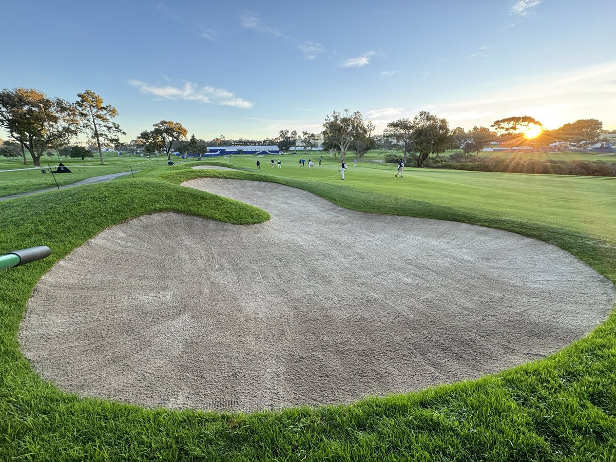 seanharkness1's tweet photo. And just like that, the final morning setup is complete! Let’s see who’ll be the winner ⛳️ @GolfTorrey @FarmersInsOpen @PGATOUR @PGATOURAgronomy @TheToroCompany https://t.co/sy5KtcbfJI