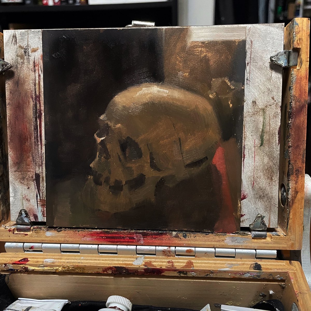 zoldenkamp's tweet photo. Three little skull sketches from the mornings https://t.co/bT6FFhyYEI