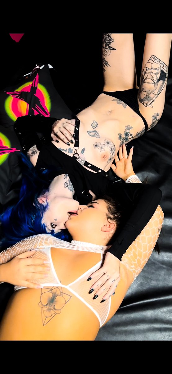 coyemoo's tweet photo. Next girl 🔥😮💨🖤 @CloverVegasXx @warehouse_x
#lesbian #girlgirl #lesbians #porn #girlgirlporn #inkedchicks https://t.co/WARVG8Ovv6