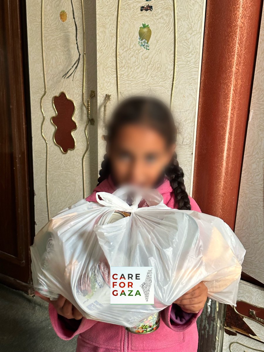 We have distributed food packages containing ready made meals to the displaced families today.

Your overwhelming support is greatly appreciated as this enables us to continue providing food in the challenging times.