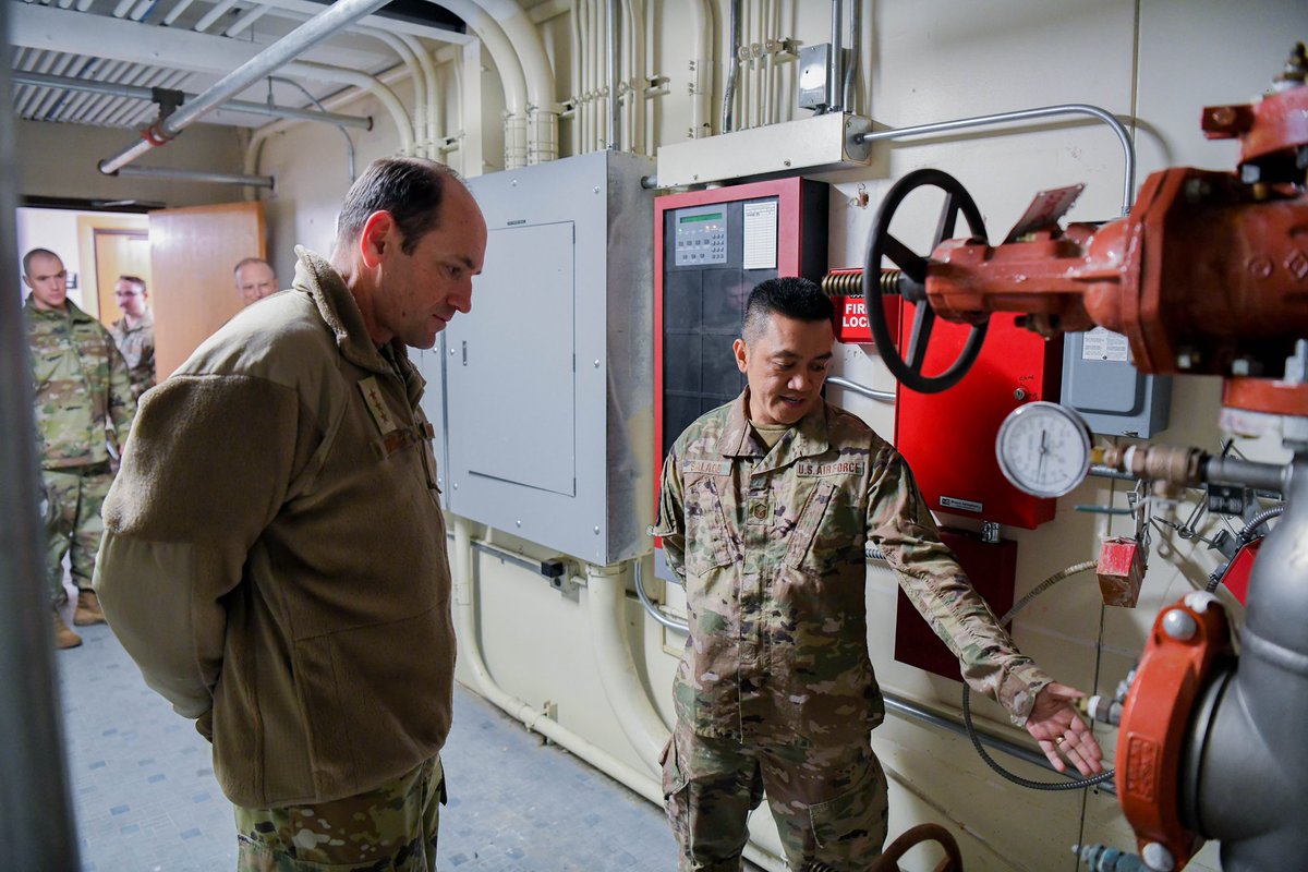 16AF_CC's tweet photo. Outstanding visit to Grand Forks AFB this week, seeing the impressive work from our Airman of the @319thRW! Team Grand Forks demonstrates resilience and drives modernization through innovative solutions across the base and with our local community leaders in academia &amp; industry. https://t.co/557V691jqm