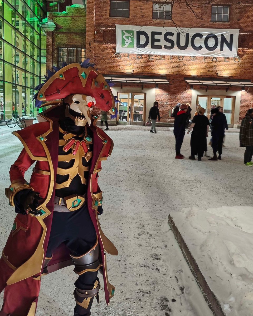 Captain Briggsy continued her search for the cure at Desucon.
Still she didn’t ask to be cursed!

#SeaOfThieves #desucon