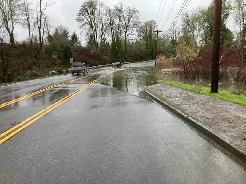 **Closure Alert** Northbound lane of NW Glencoe Road is CLOSED at NE Grant Street because of high water. NE Harewood remains CLOSED. Please avoid the area if possible and chose an alternate route. Never attempt to drive over a flooded roadway.