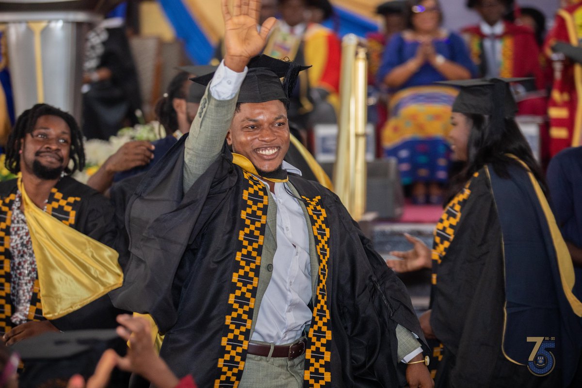 UnivofGh's tweet image. When duty calls on your graduation day, answer with a smile. That was the case for these graduands!

#UGCongregation
#UGClassof2023
