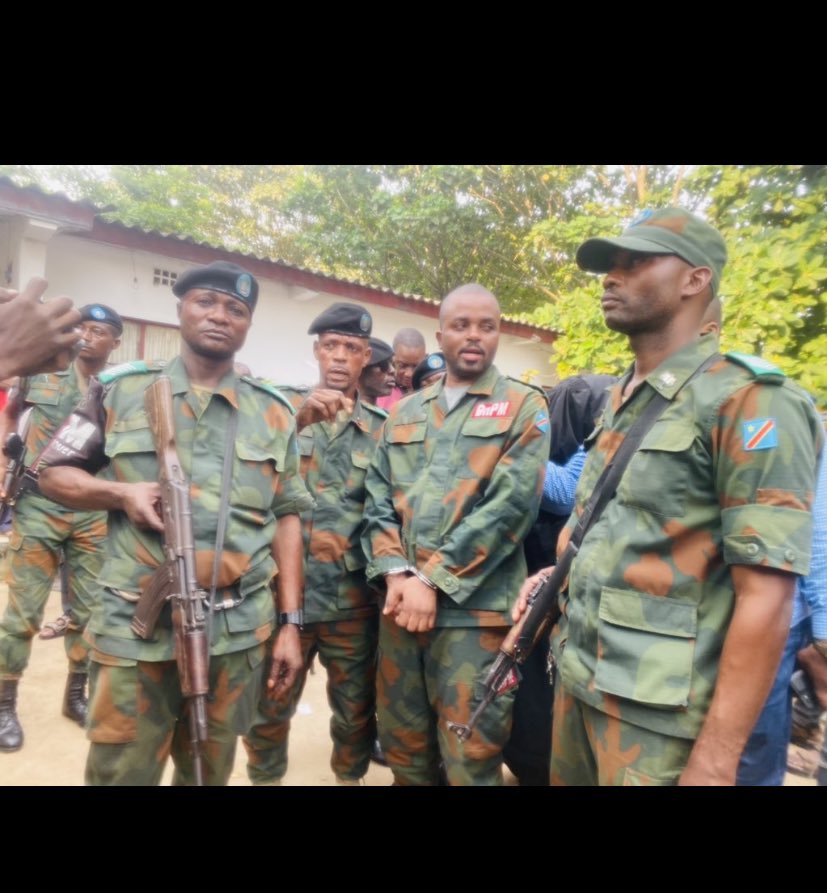 kamba82's tweet photo. Urgent :L’élément de la police Militaire (PM) Chakwanda Emmanuel condamné  à 10 ans de servitude pénale pour menace d’attentat contre un agent de la police routière et dissipation de munition de guerre et violation de consignes.
Le verdict du tribunal militaire de garnison de Kinshasa /Ngaliema est tombé ce samedi. 
Siégeant en flagrance! Loyenge ndeko ya douleur 🤒