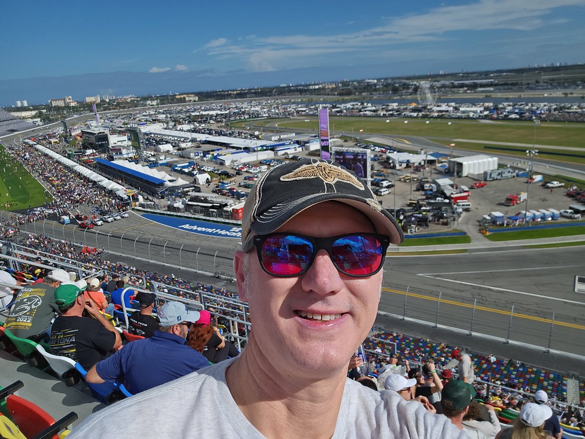 wake911's tweet image. Thanks @jdouglas4 for the sticker at Rolex! #is it may yet!