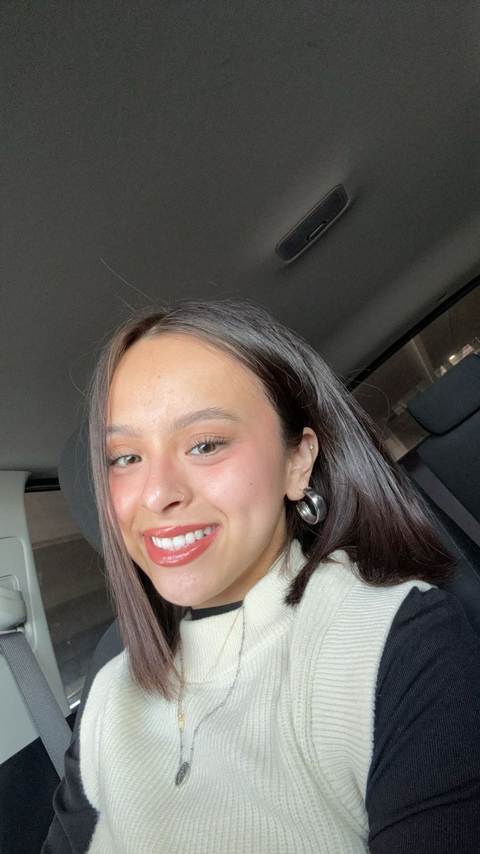 Dani (@danielaloya_) on Twitter photo 