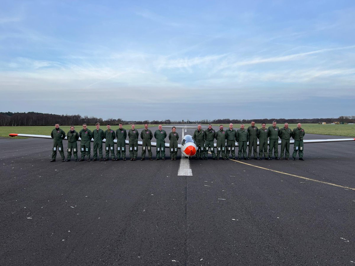 A big thank you to OC Ops Wg, the CGS staff, and all the 632 VGS volunteers who turned out today. Enjoy your Dining-in Night this evening! Also, thanks to the HoE, Stn Cdr and team at RAF Woodvale for supporting the Return to Flying at your unit. 2 FTS Gliding is back!