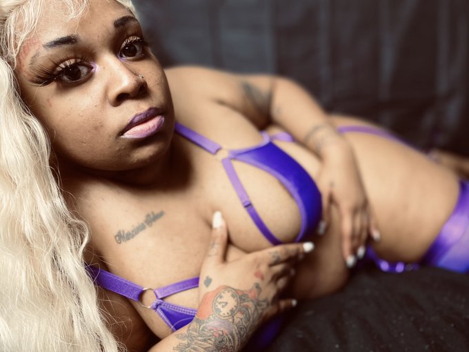 My dream is to work with @SavageXFenty  as a model or branding ambassador 😩🙏🏽 tag @rihanna    #savagexfenty<a class="tags" target="_blank" title="On Twitter" href="/?out=eyJ0eXAiOiJKV1QiLCJhbGciOiJIUzUxMiJ9.eyJpYXQiOjE3MjU3Nzg2NjcsImlzcyI6InR3cG9ybnN0YXJzLmNvbSIsIm5iZiI6MTcyNTc3ODY2NywiZXhwIjoxNzU3MzE0NjY3LCJyZWRpcmVjdF91cmwiOiJodHRwczovL3R3aXR0ZXIuY29tL1NhdmFnZVhGZW50eSJ9.YD6dY-NNhrSlN4e31elC-IJV_XoUOjBuNCayd5MaHjmme91dGu6LRlYP59HttFnz0bqX8E9gG4EjF7SAcctTIg">@SavageXFenty</a><a href="/tag/lingerie"class="tags"><span>#lingerie</span></a><a href="/tag/rihanna"class="tags"><span>#rihanna</span></a><a href="/tag/muse"class="tags"><span>#muse</span></a><a href="/tag/branding"class="tags"><span>#branding</span></a><a href="/tag/savagexfenty"class="tags"><span>#savagexfenty</span></a>