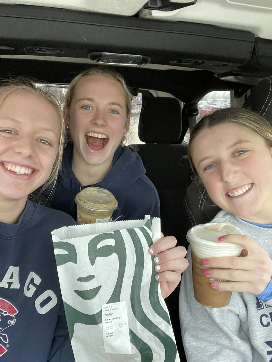 Hollytjohnson's tweet photo. Post 8 mile long run with buds at starbucks!! https://t.co/mcQto8uaUu