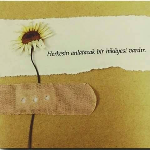 Öylece kaldın,
Baktılar sana,
Baktılar..
Ama yüreğini bir türlü göremediler..
.
Cezmi Ersöz.....