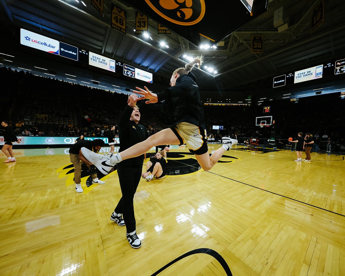 𝗜𝘁'𝘀 𝗡𝗶𝗰𝗲 𝘁𝗼 𝗛𝗮𝘃𝗲 𝗮 𝗙𝗿𝗶𝗲𝗻𝗱 in our <a href="/iowaWBBmanagers/">Iowa WBB Managers</a> 😉

#Hawkeyes