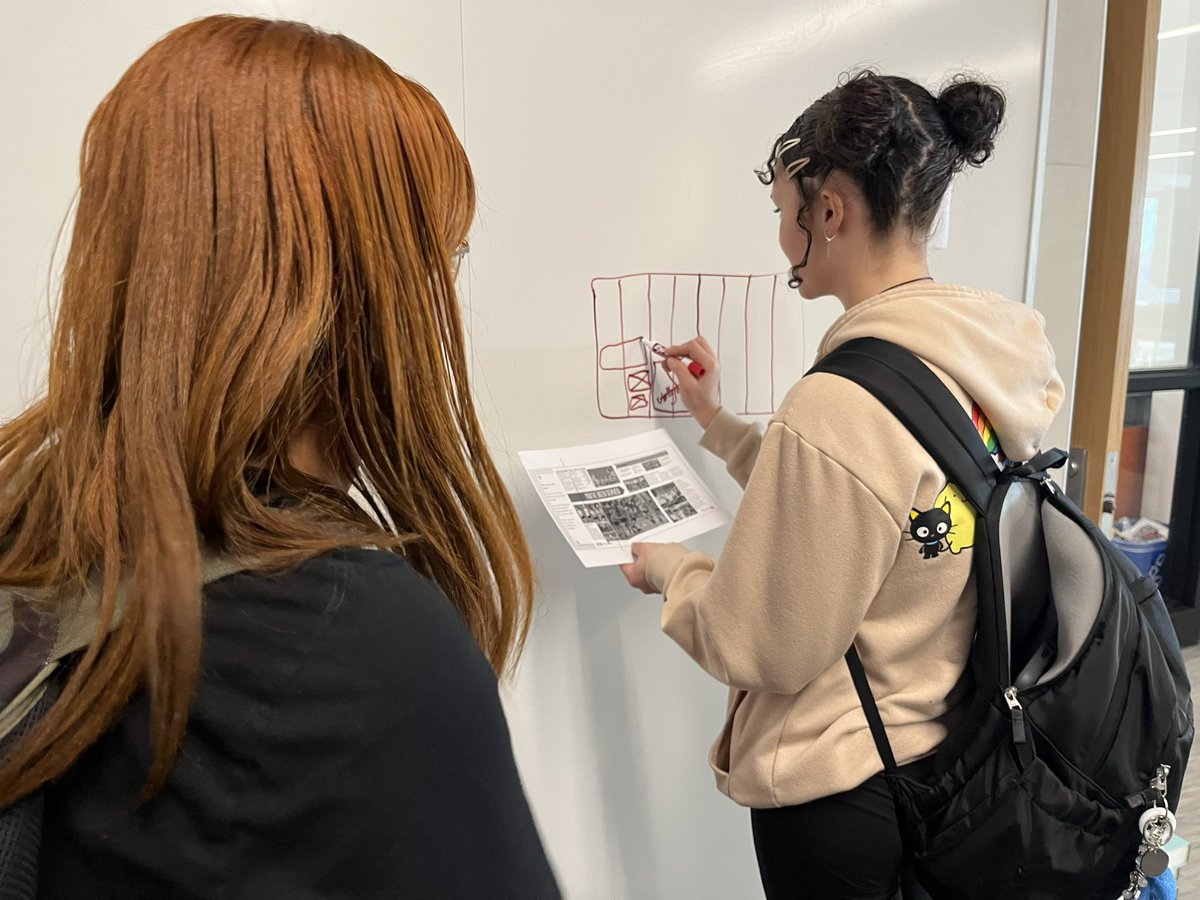 GorrinJM's tweet image. Lots of meaningful use of the collaborative hallways this week at @OPS_Westview English, journalism and PE leadership moving outside of their 4 walls!