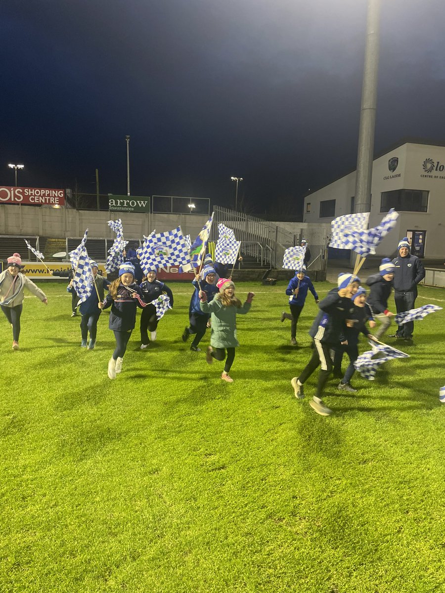 Tonight’s Laois Gaels Guard of Honour at the Laois v Longford NFL game provided by Park Ratheniska GAA Club U11 boys and girls 🔵⚪️

#Inthistogether