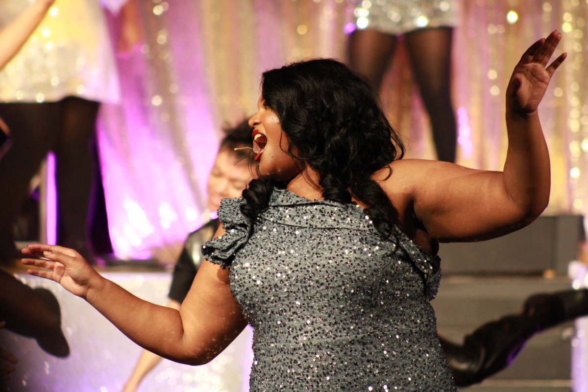 Too many beautiful shots to just choose one. The Bodyguard was absolutely amazing! I had a great time last night 🌱And an applause to the <a href="/Panther_Players/">Panther Players🎭</a> for the beautiful performance👏