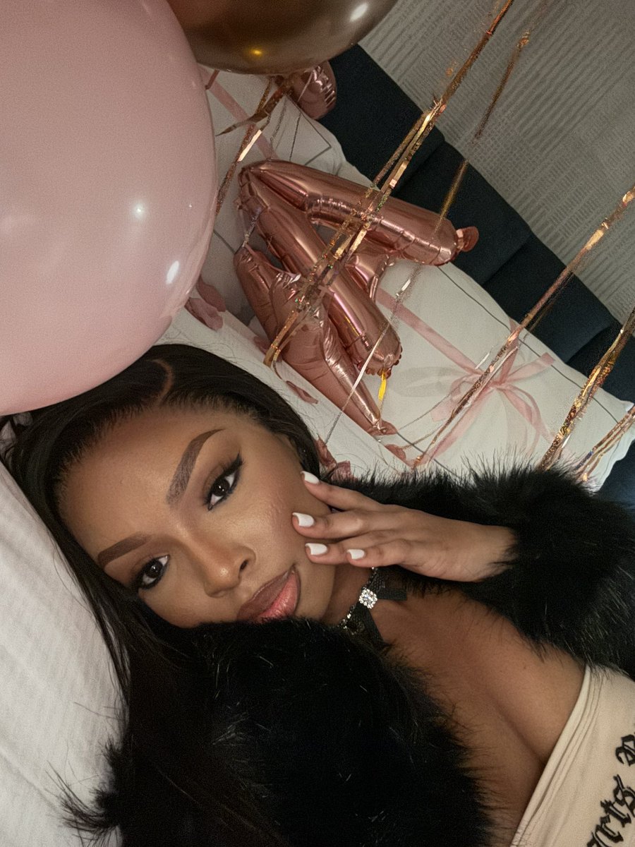 chynnarr's tweet photo. life’s dreamy ♒️ https://t.co/mm6BNXw311