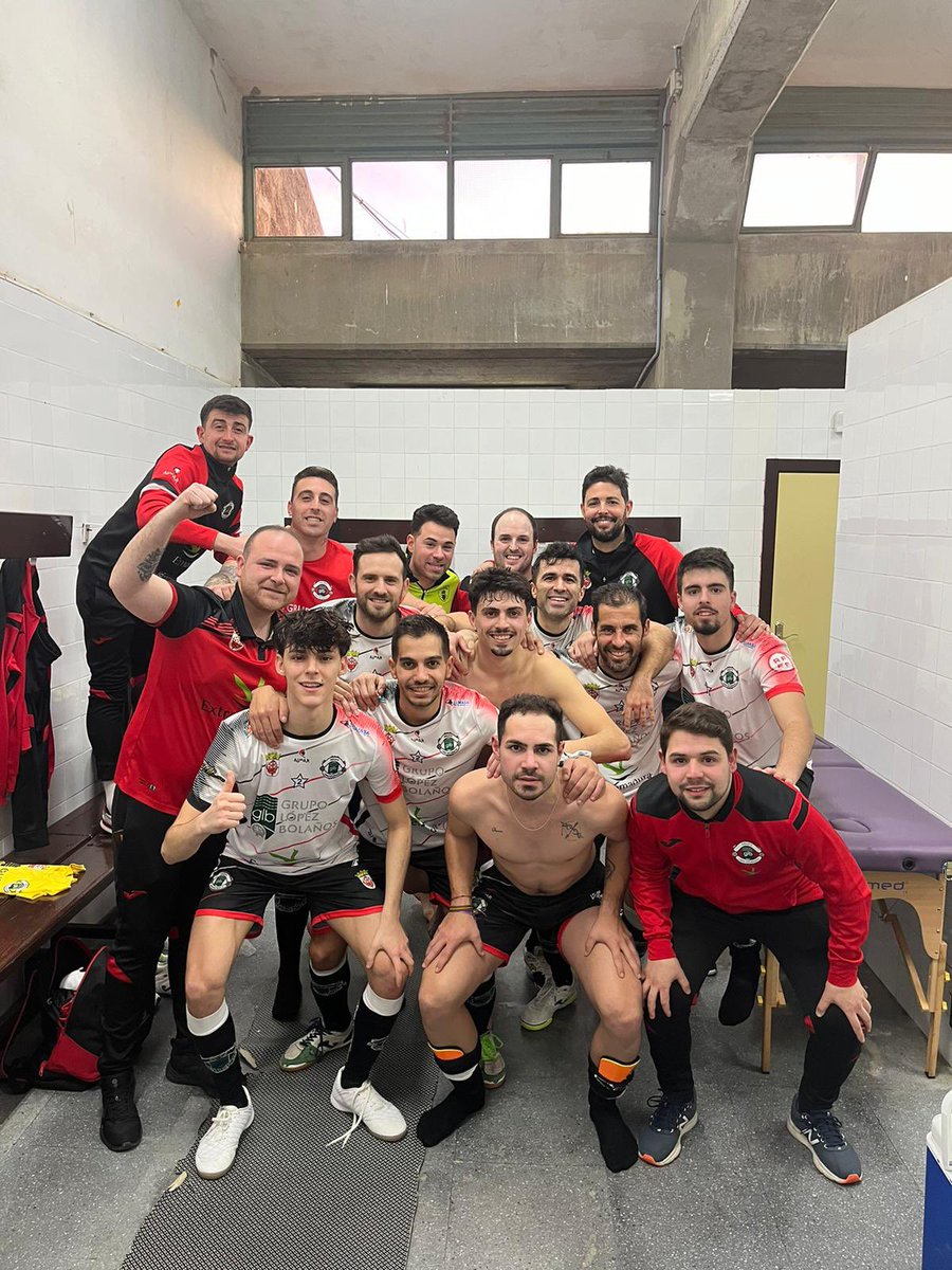 Temporada 23/24
2 División Nacional B
Grupo IV
Jornada 17

<a href="/grupolopez14/">GrupoLopezBolañosFS</a> 4-3 <a href="/AdbargasOficial/">AD Bargas FS</a> 

<a href="/SukocaceresSuko/">Felixsuko10</a> ⚽️⚽️
<a href="/roman_cory12/">Roman</a> ⚽️
<a href="/Yeray76757875/">Yerayytete10</a> ⚽️

+3 en un partido muy igualado y que nos llevamos a falta de un minuto. Gracias afición👏🏻

#elsueñocontinua 
#123👼🏻2💫🤍🖤❤️