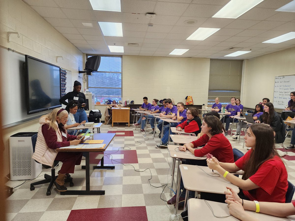 DeKalbSchools's tweet photo. 📚 Some high school highlights from the 25th Anniversary Helen Ruffin Reading Bowl! 📖 The excitement swelled as some of our #DCSD scholars competed in a 5th round to see who would take home today's trophies. 🏆 #iLoveDCSD💙🧡
#ReadingBowl #QuizBowl https://t.co/rRsWkc3YII
