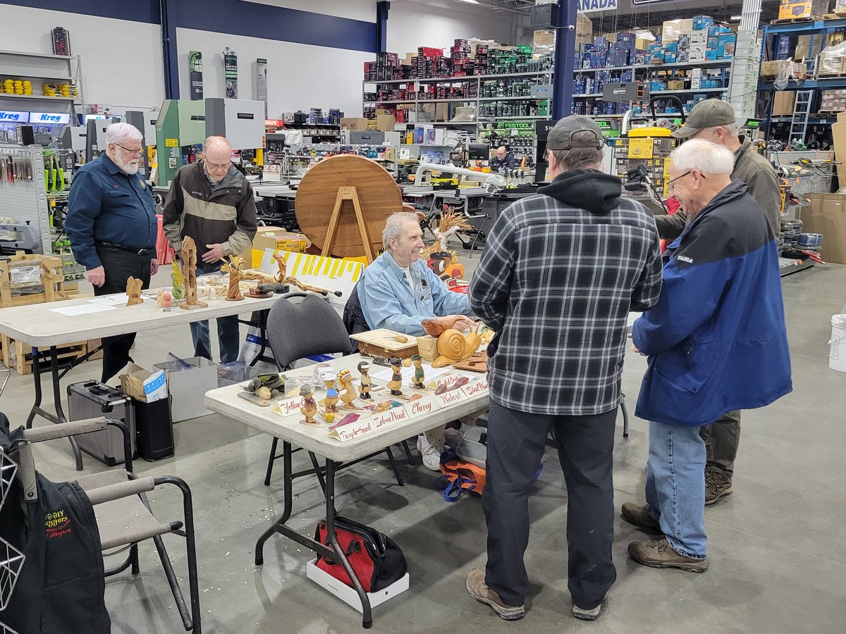 Nice early turnout this morning at @kmstools in #Abbotsford for our Club's carving Open House. Thanks to the team at KMS for the space, we're here till 2pm!
#woodcarving ##fraservalley