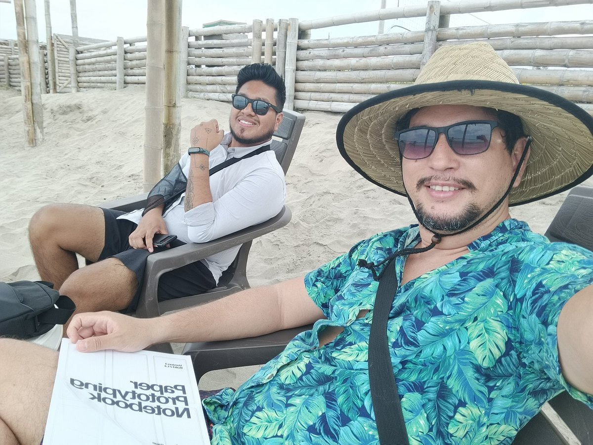 Javier Alcívar tweet media