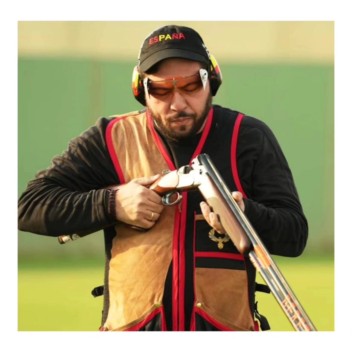 Tutiro_2020's tweet image. 🏆¡Felicidades @AlbertoFdezTiro!🥇

Hoy celebramos la impecable victoria de nuestro campeón, que se colgó el oro en la final individual de trap en la Copa ISSF de tiro en El Cairo 🥏

 😊✌🏻 ¡Enhorabuena! 👏🏻👏🏻
.
#TiroAlPlato  #trapshooting #issfshooting #elcairo  #Tutiro 🎯