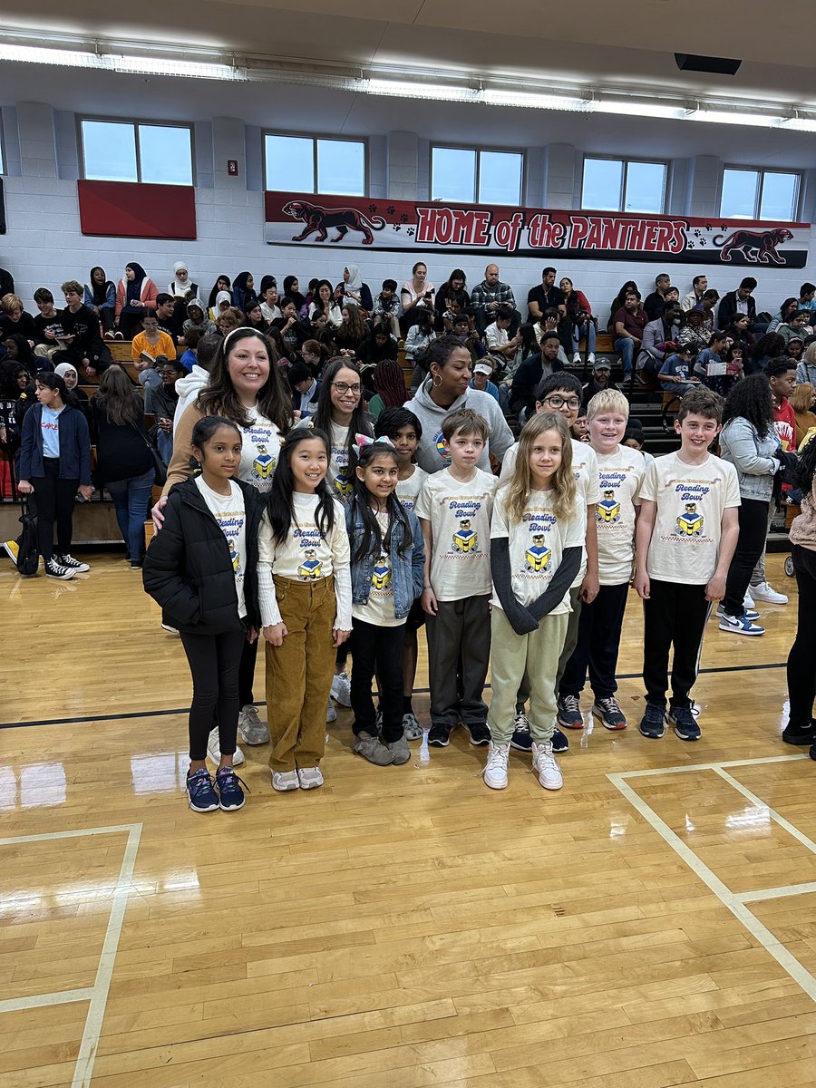 HewettJessica's tweet photo. Super proud of these Ocee Otters and their participation in the Helen Ruffin Reading Bowl competition this morning. They won 3 out of 4 rounds! Most importantly, they showed great sportsmanship and learned what it was like to experience the thrill of competition! https://t.co/YQY4vZDvRn