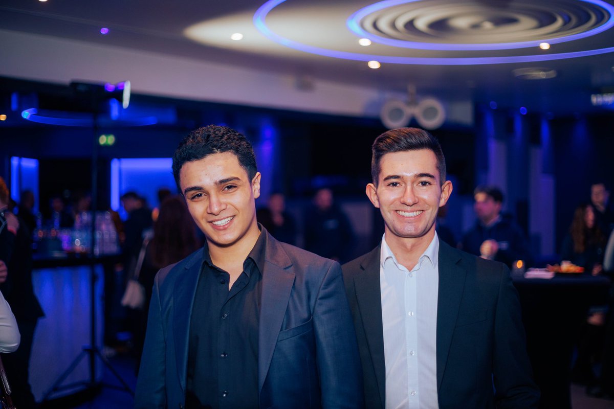 jeunesbardella's tweet photo. De nombreux jeunes continuent à arriver pour écouter @J_Bardella et lancer notre mouvement ! 🇫🇷

#AvecBardella #VivementLe9Juin https://t.co/ddXcRqWF32