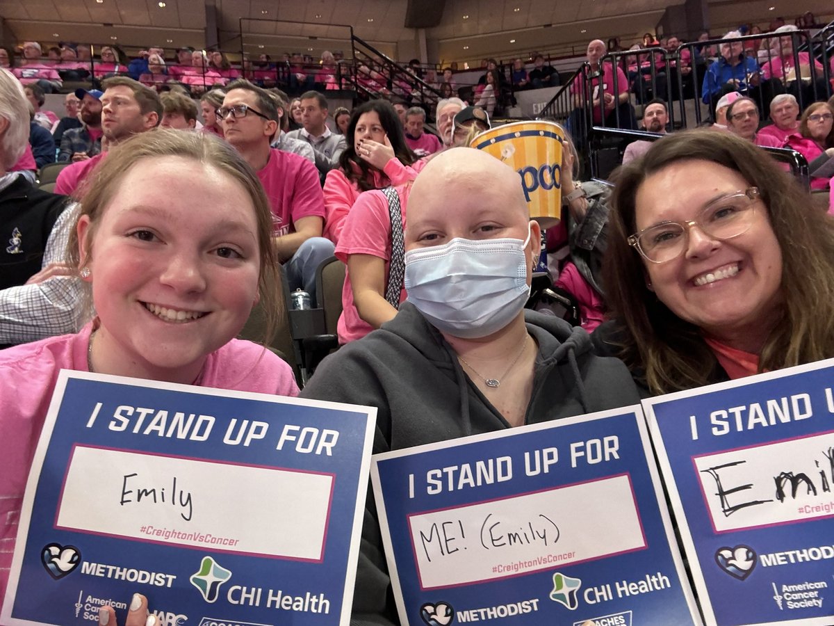 gradyj22's tweet photo. @Creighton #GoJays
#CreightonVSCancer
#TeamEmily
#MyBabyGirl https://t.co/s6pekYdzaZ