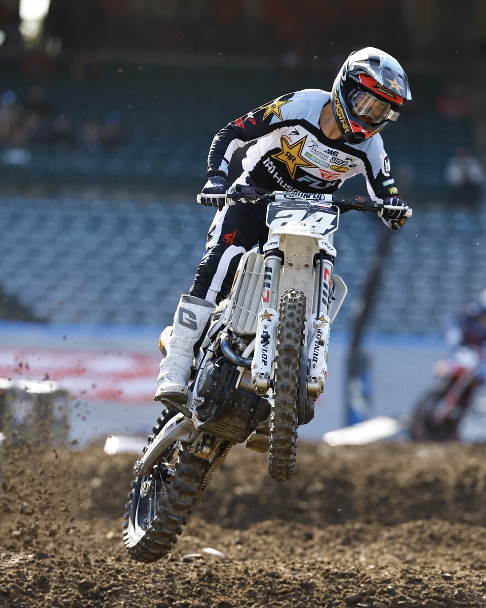 motoonline's tweet photo. ⏱️ It’s RJ Hampshire who tops A2 qualifying in 250SX ahead of Levi Kitchen and Jo Shimoda. Images: Octopi Media. #MotoOnline #RJHampshire #LeviKitchen #JoShimoda #Supercross #SMX https://t.co/HMSU24LyFm