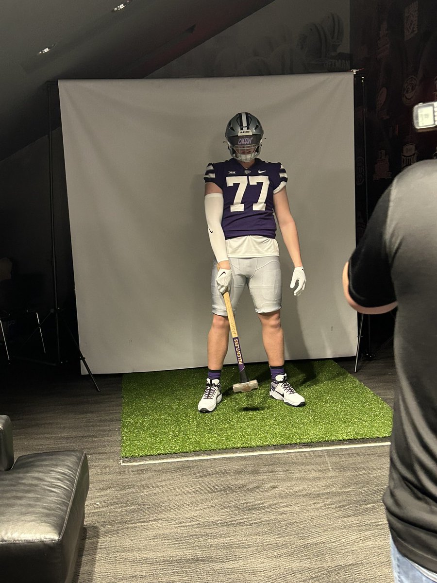 Carson Nielsen tweet media