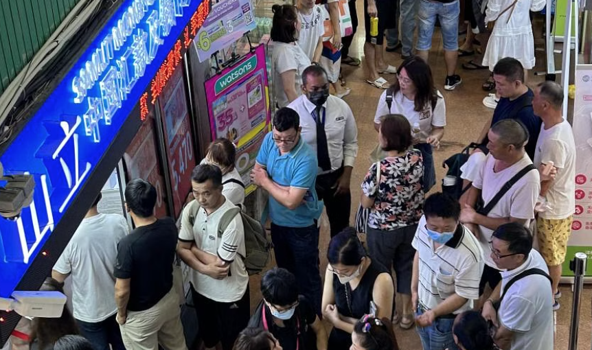 LetsTalkSG's tweet photo. #Samlit Moneychanger in Singapore sued after #China police freeze cash
LetsTalkCity #Singapore #Business #MoneyExchange
#SoutheastAsia
https://t.co/QVyYoU5Dw1
Via https://t.co/KAyliPow5R https://t.co/3UZaSlZBRp