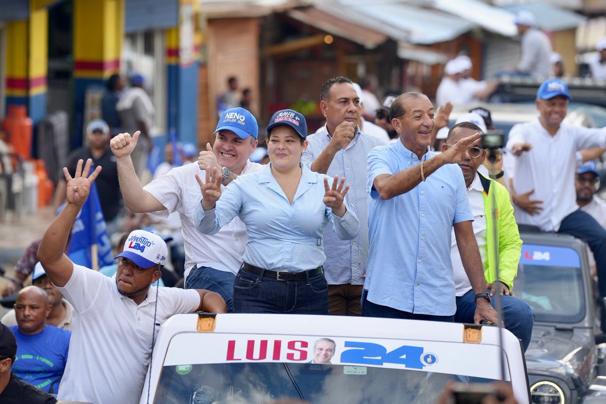 Jean Luis Rodriguez (@jeanluisrj) on Twitter photo ¡El liderazgo del @prm_oficial en Yamasá es sólido! 🔥👍🏻
Con determinación y unidad, la multitud apoya a Neno Bisonó como alcalde y a <a href="/luisabinader/">Luis Abinader</a> presidente. 💙 Ya no son promesas, en febrero y en mayo nuestra victoria será un hecho. 🇩🇴💪🏻
#AlcaldesPRM #VolveremosAGanar ¡El liderazgo del @prm_oficial en Yamasá es sólido! 🔥👍🏻
Con determinación y unidad, la multitud apoya a Neno Bisonó como alcalde y a <a href="/luisabinader/">Luis Abinader</a> presidente. 💙 Ya no son promesas, en febrero y en mayo nuestra victoria será un hecho. 🇩🇴💪🏻
#AlcaldesPRM #VolveremosAGanar