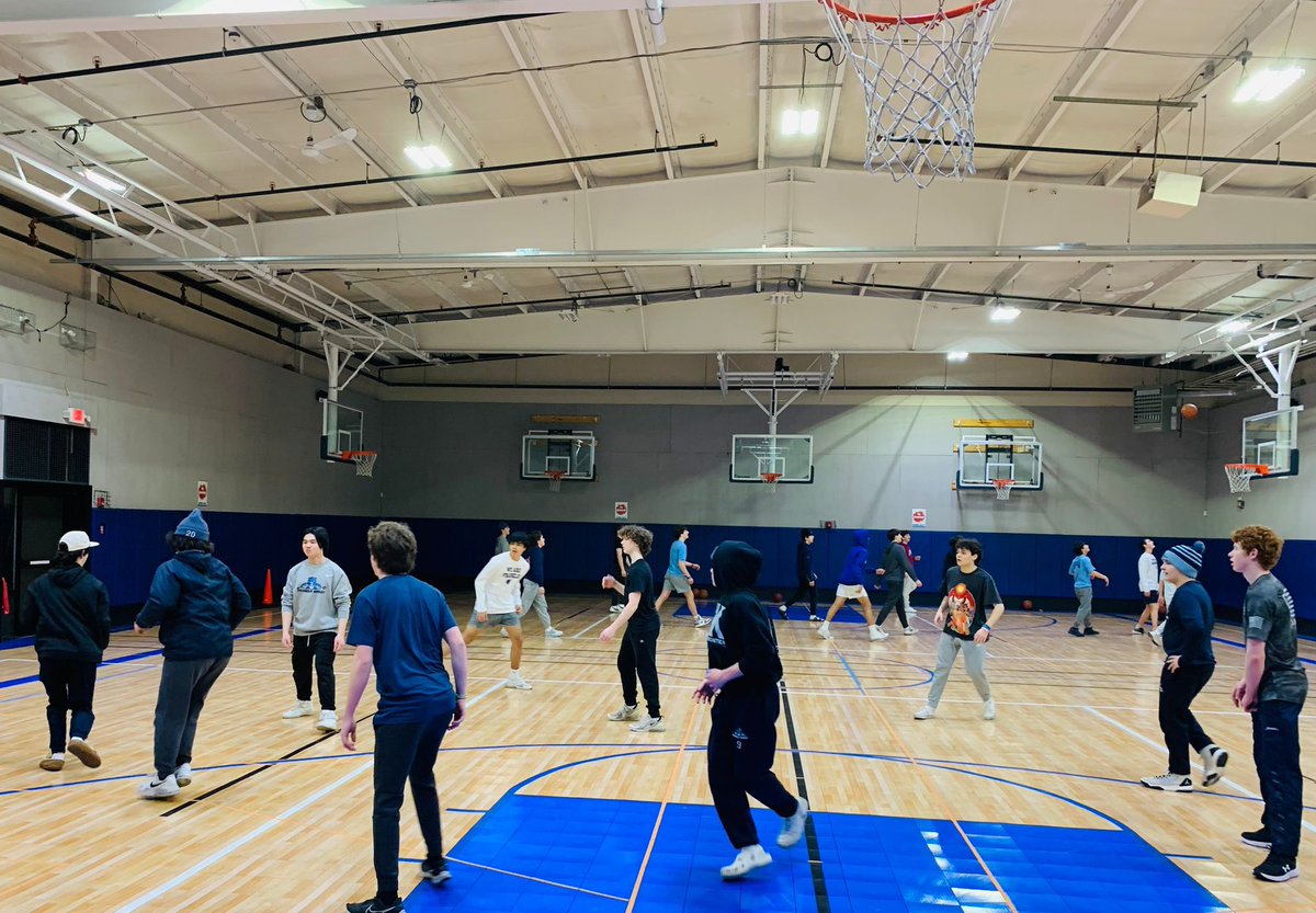 JV boys fueling up and warming up with some B-Ball ahead of their rematch vs Lasalle Academy tomorrow night. 7:10 PM at the Vet. Come down!