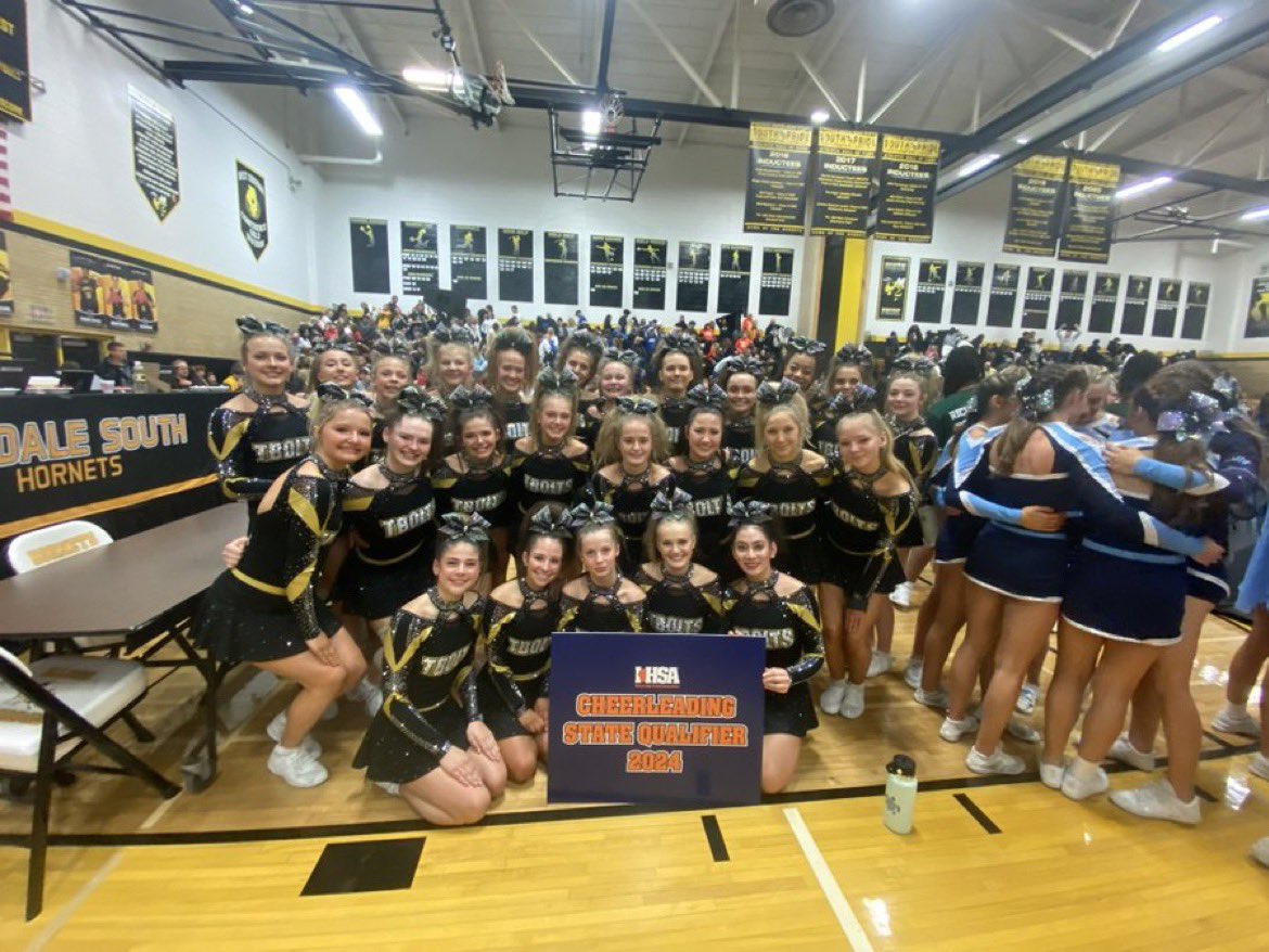 GIRL POWER TODAY FOR THE THUNDERBOLTS!!!! @D230_girlswrest @Tboltswrestling 1st Ever IHSA Regional Championship @tboltpoms 11th Place in State Top finisher in 3A from the South Side @TBoltCheer 7th straight year headed to State!!!! @AndrewHS_d230 @AbirOthman
